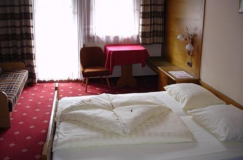 Hotel Edelweiss Längenfeld Zimmer foto